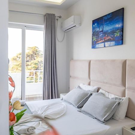 Hotel Myrtai - City Center Sarandë 외부 사진