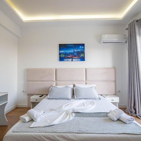 Hotel Myrtai - City Center Sarandë 외부 사진