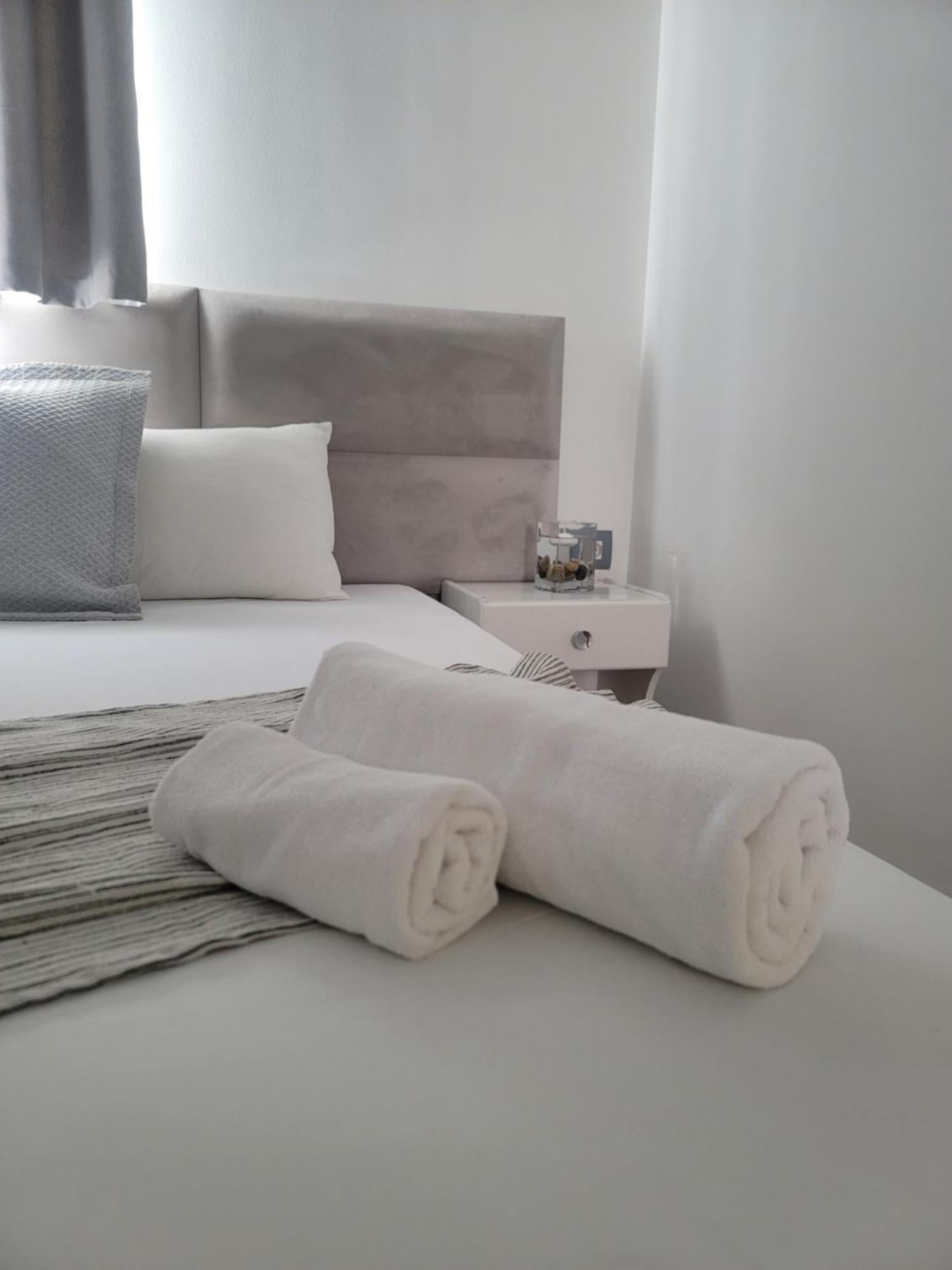 Hotel Myrtai - City Center Sarandë 외부 사진