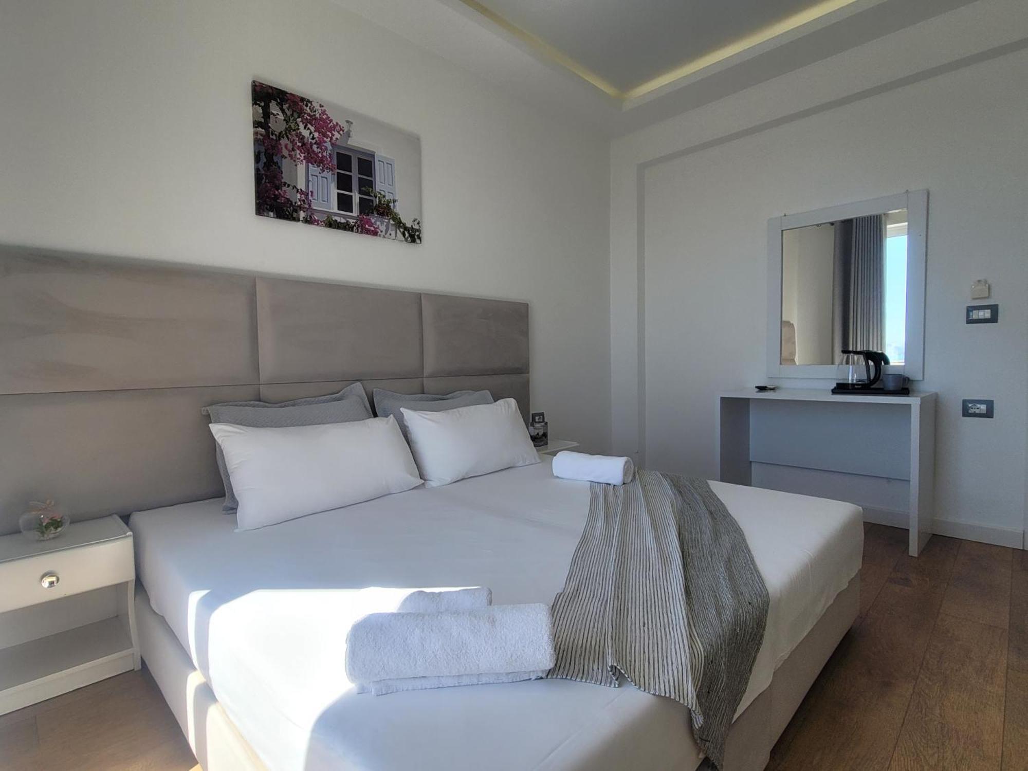 Hotel Myrtai - City Center Sarandë 외부 사진