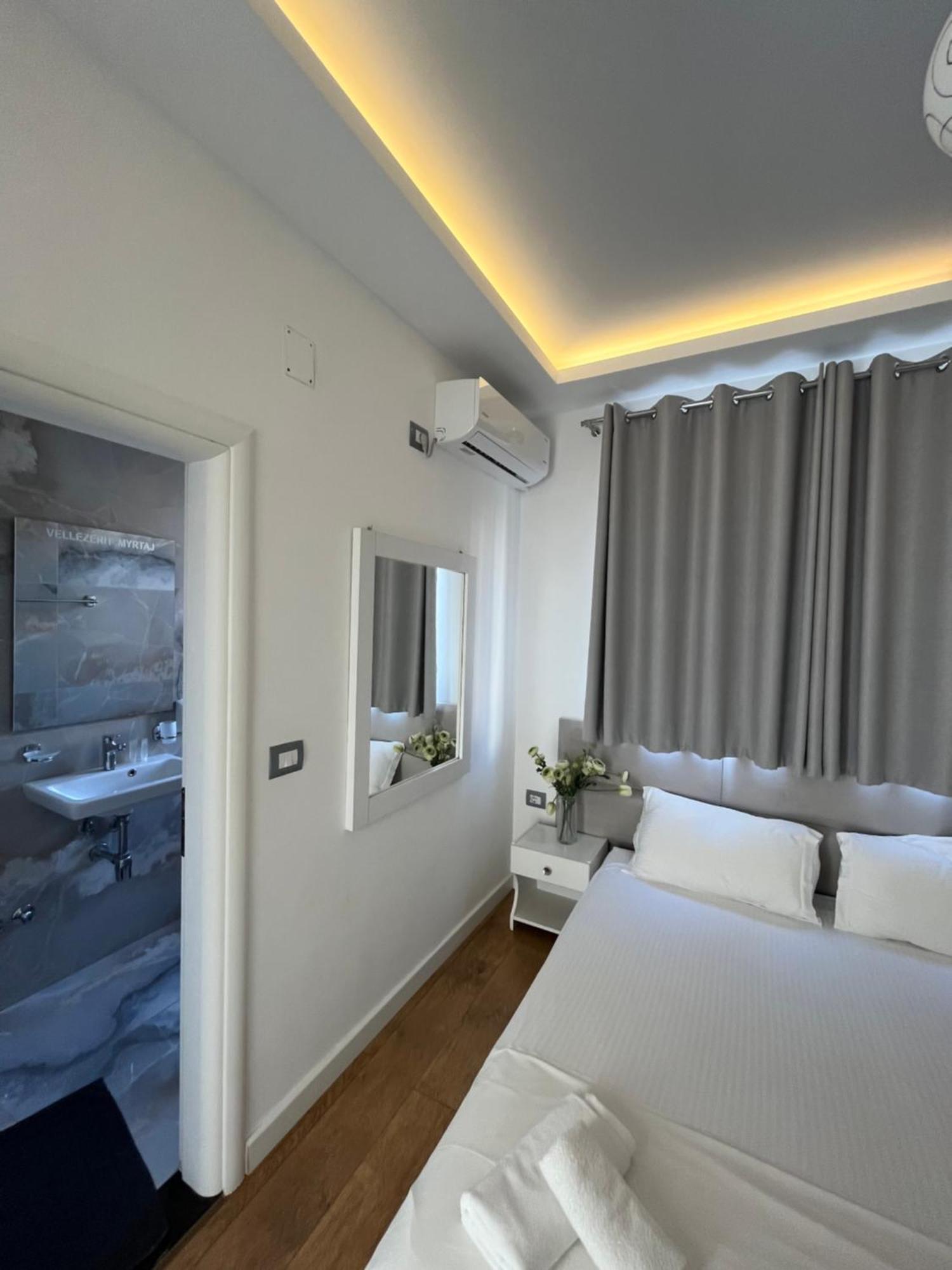 Hotel Myrtai - City Center Sarandë 외부 사진