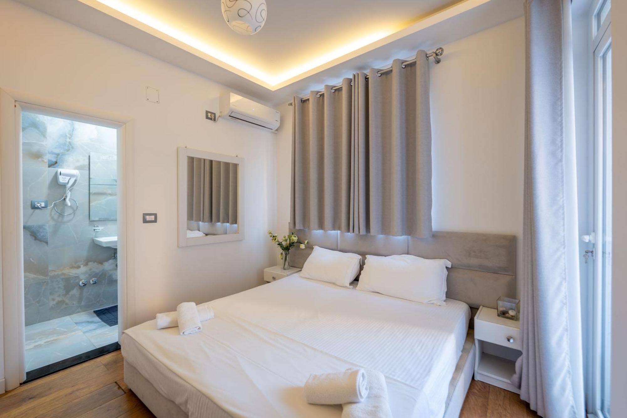 Hotel Myrtai - City Center Sarandë 외부 사진