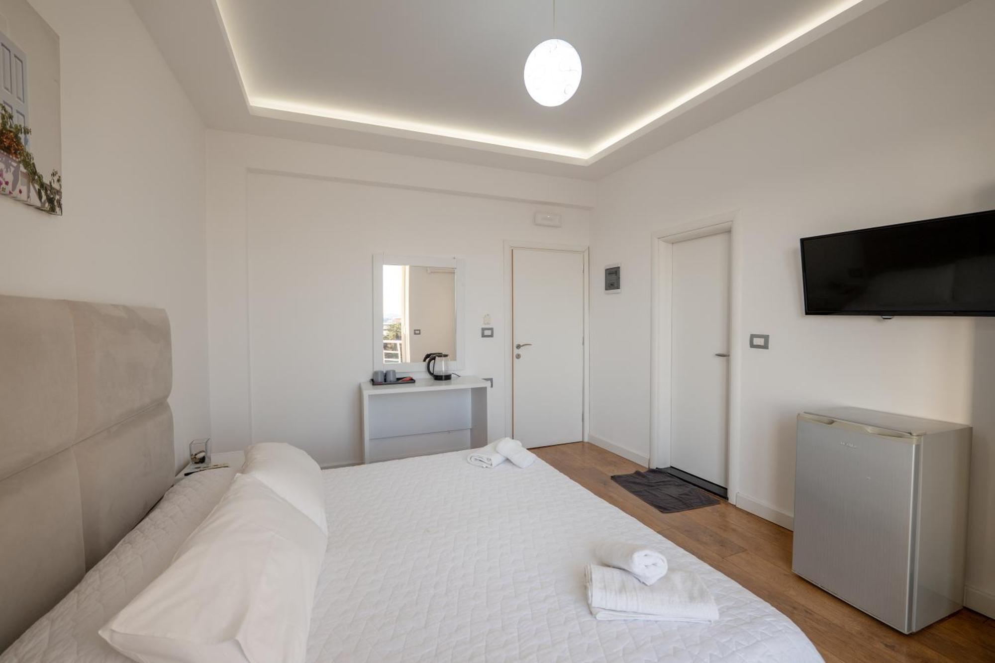 Hotel Myrtai - City Center Sarandë 외부 사진