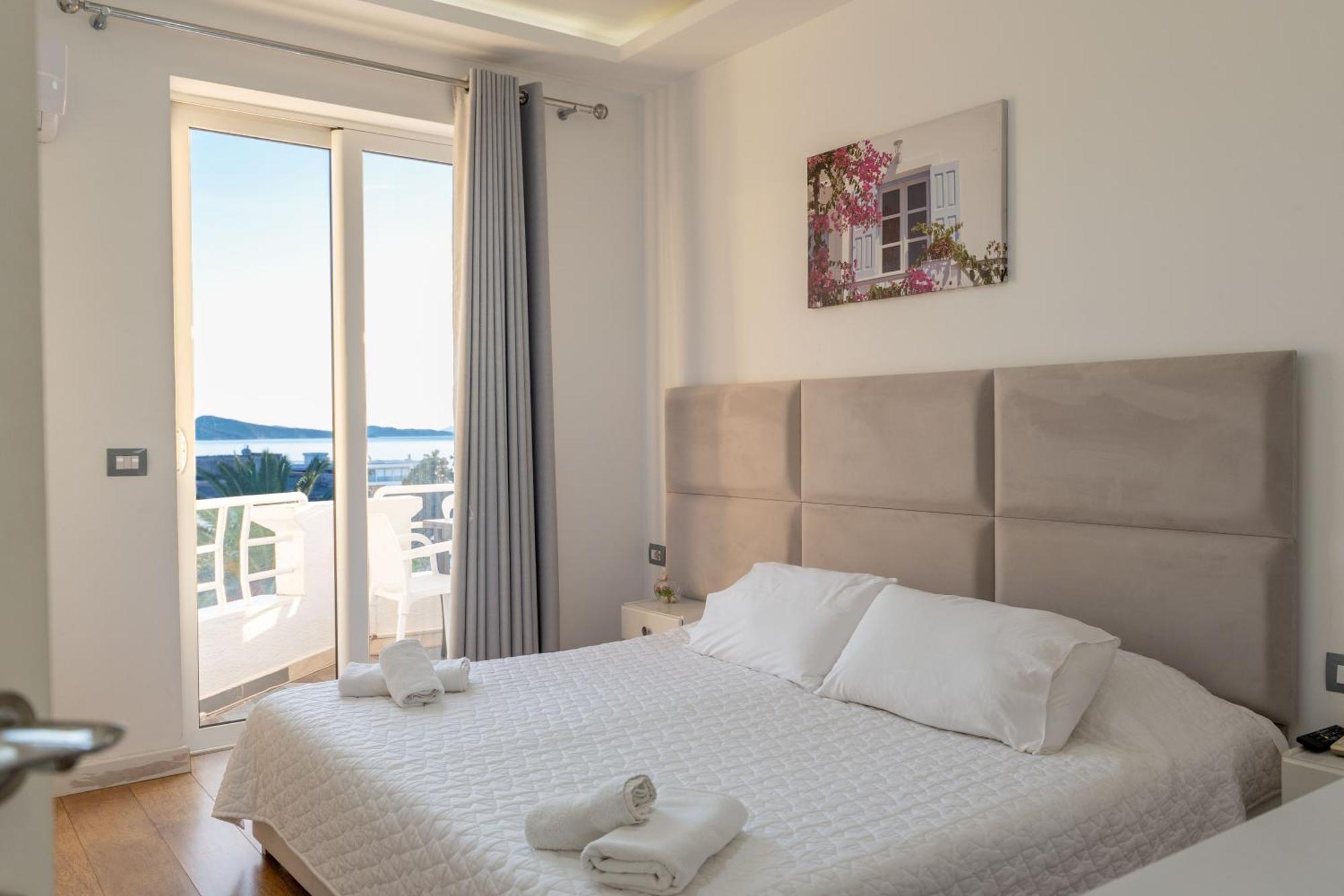 Hotel Myrtai - City Center Sarandë 외부 사진