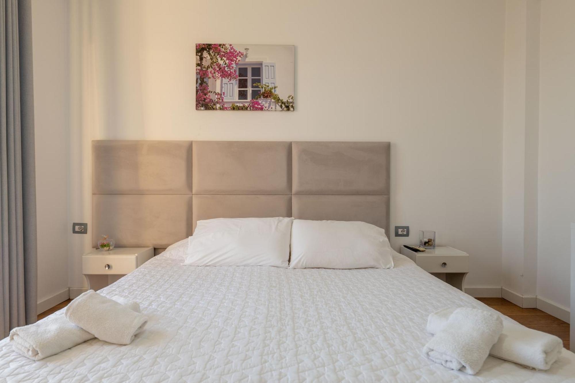 Hotel Myrtai - City Center Sarandë 외부 사진