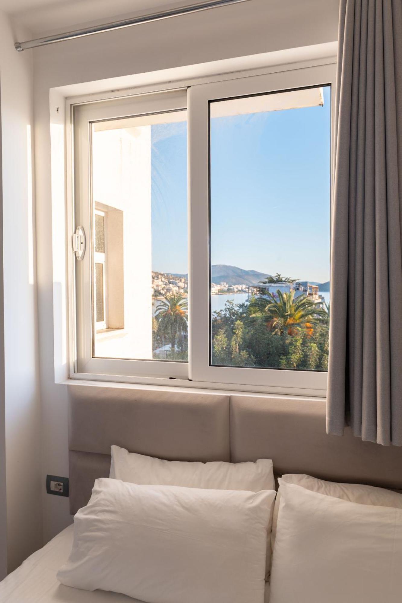 Hotel Myrtai - City Center Sarandë 외부 사진