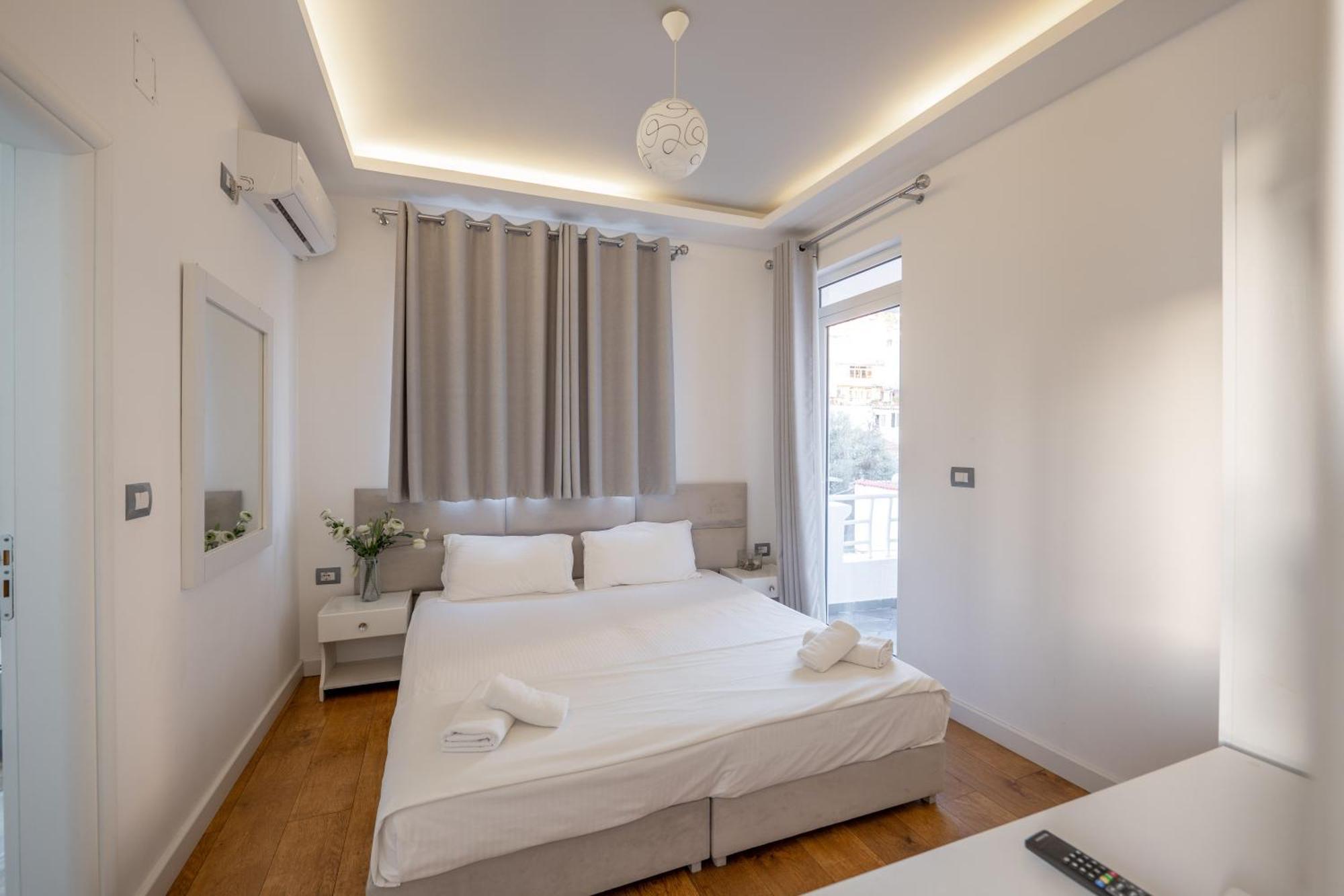 Hotel Myrtai - City Center Sarandë 외부 사진