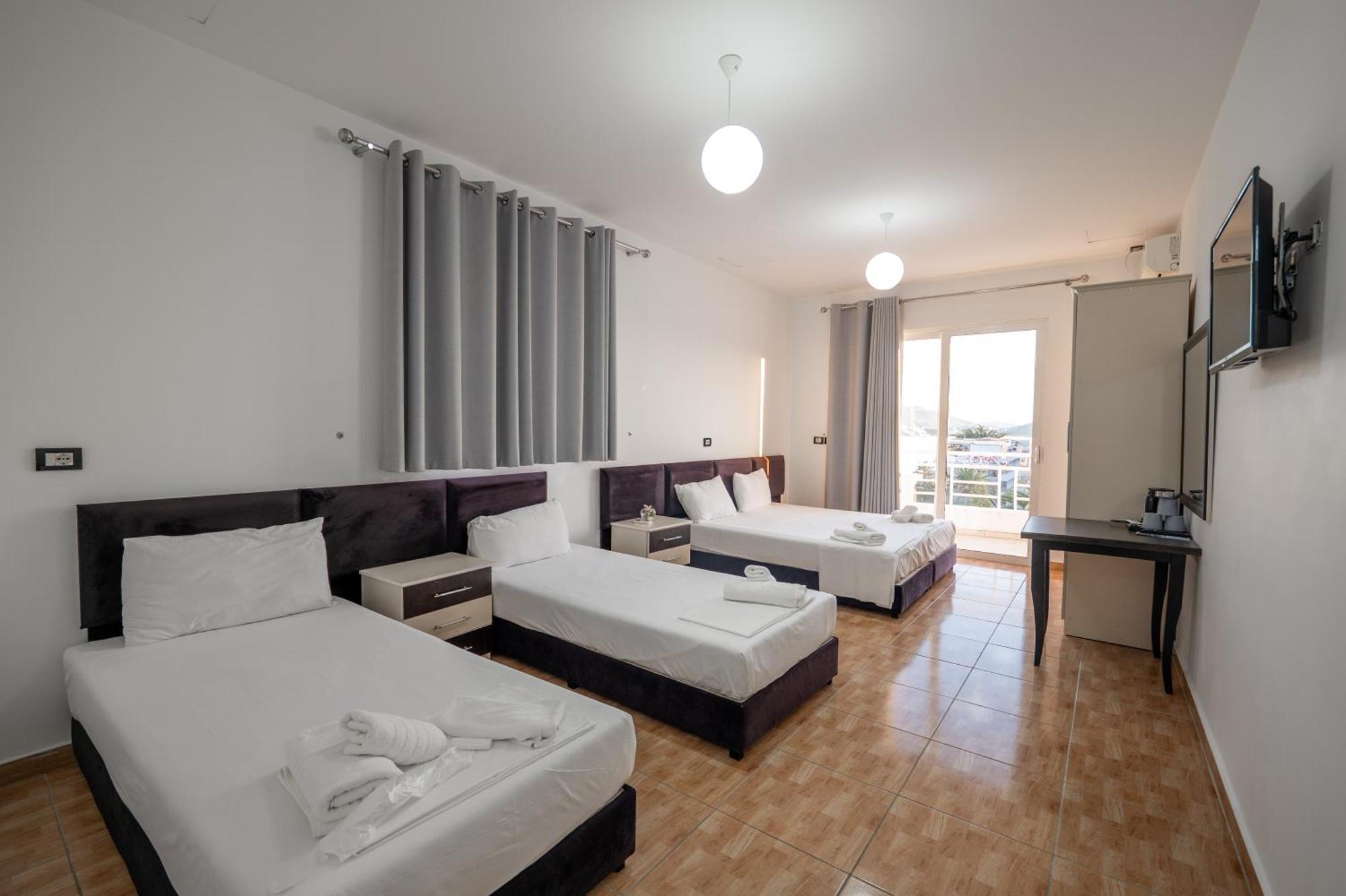 Hotel Myrtai - City Center Sarandë 외부 사진