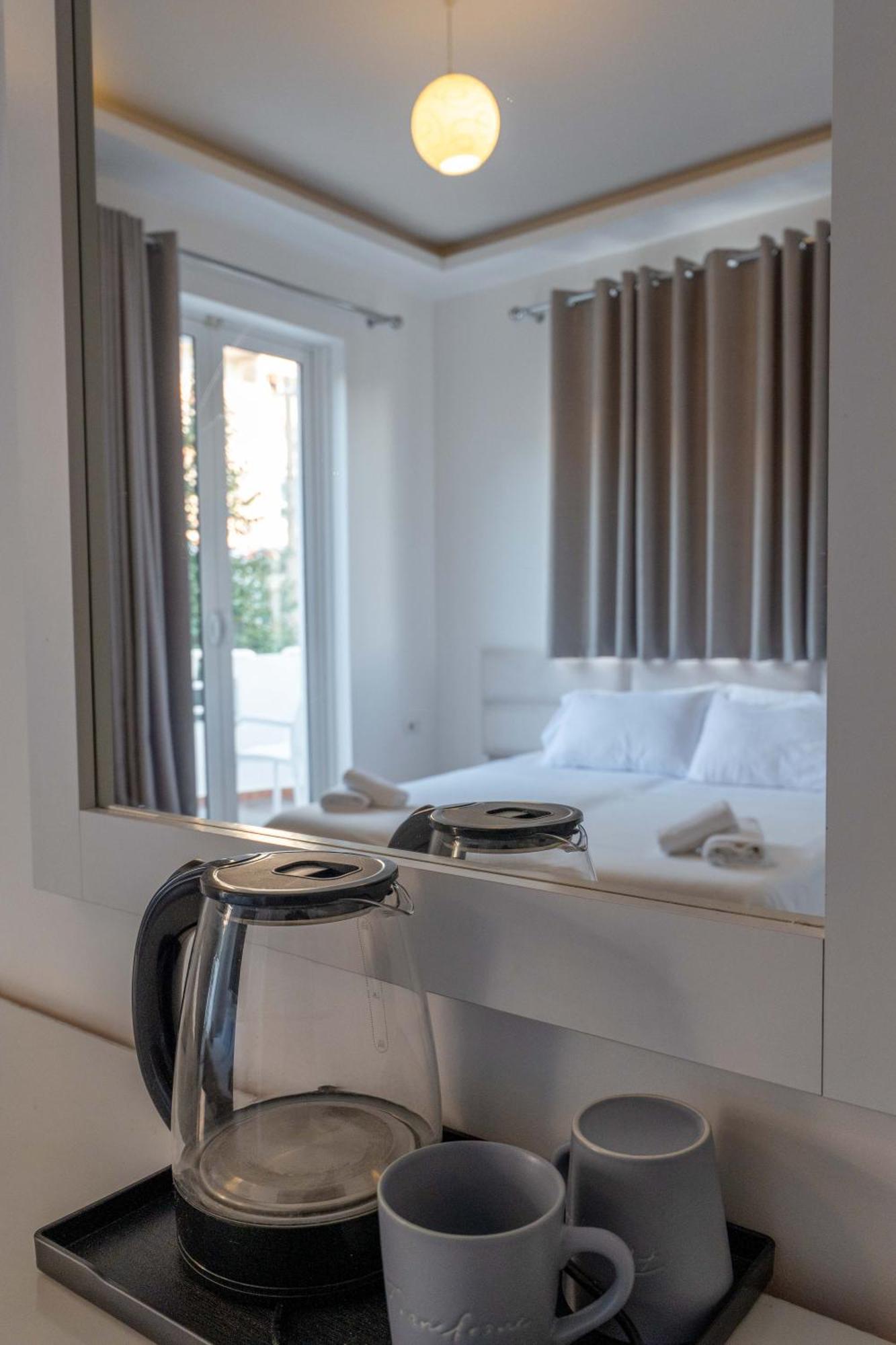 Hotel Myrtai - City Center Sarandë 외부 사진