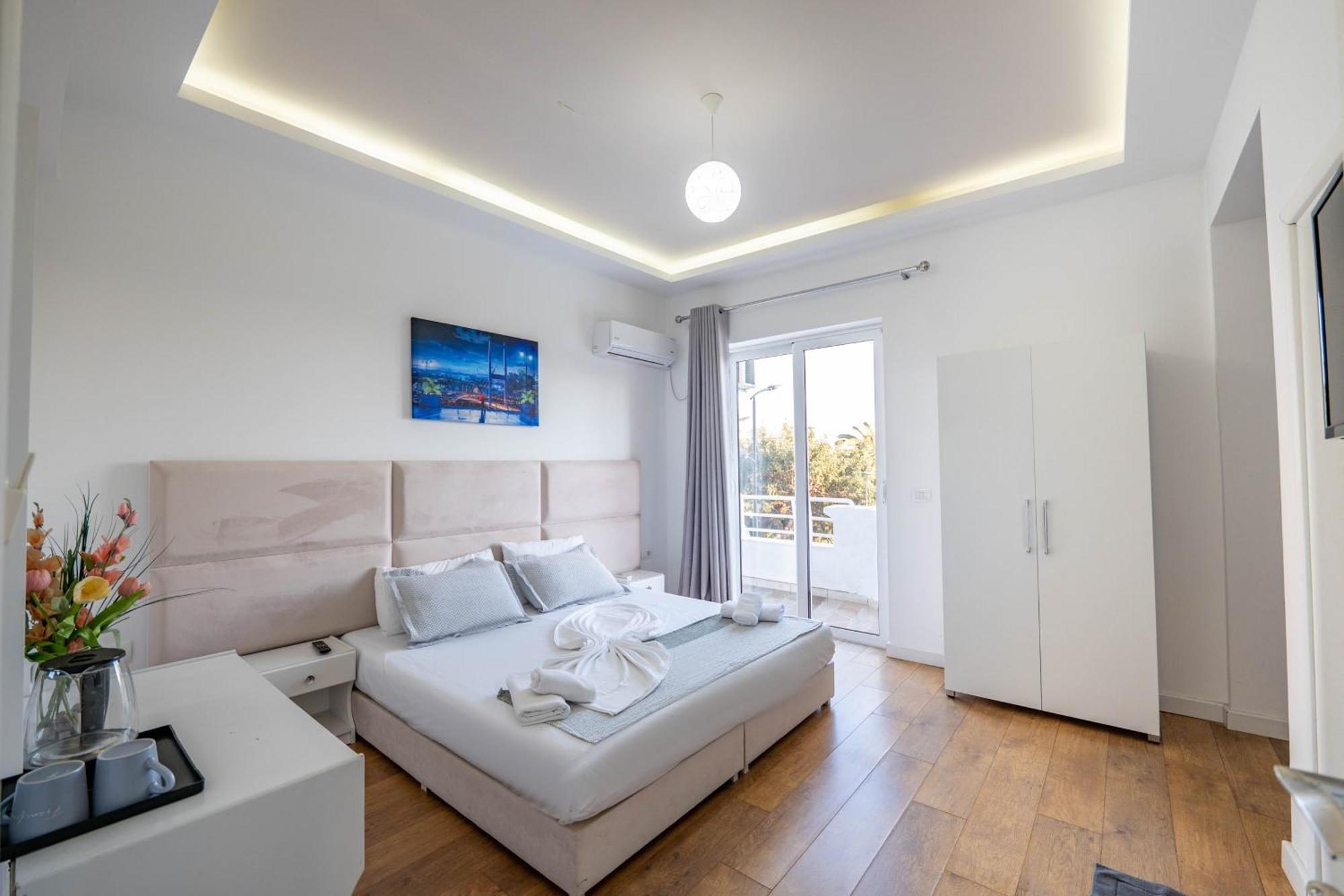 Hotel Myrtai - City Center Sarandë 외부 사진