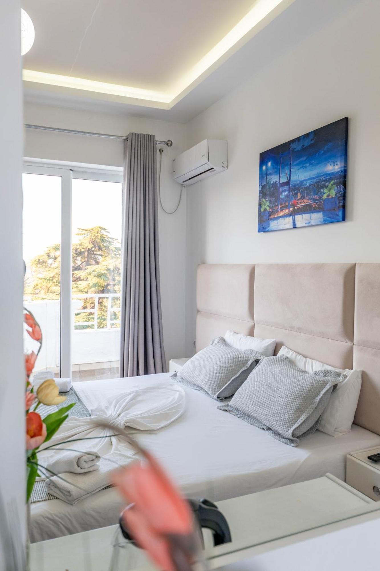 Hotel Myrtai - City Center Sarandë 외부 사진